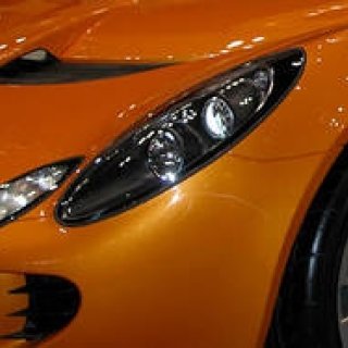 クルマと服、デザインというクリエイションにおいて―服飾デザイナー 加賀清一の５選