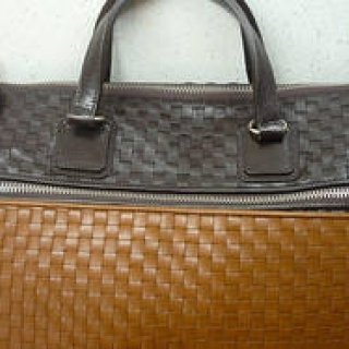 丹念な手の仕事が誇らしい、アルトプラティコのバッグ