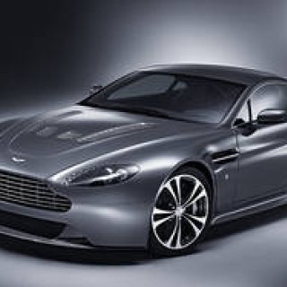 ASTON MARTIN V12 VANTAGE|史上最強のアストン・マーティン