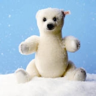 シュタイフ社×天野喜孝のポーラーベアーが誕生