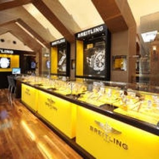 BREITLING｜「スピリット・オブ・ブライトリング高松 by EYE EYE ISUZU」オープン