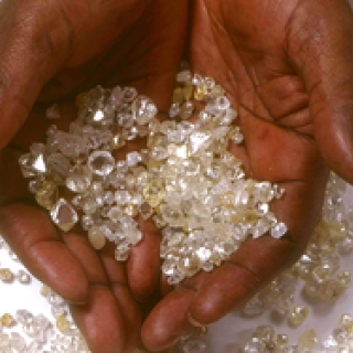 Forevermark｜ダイヤモンドに秘められた「新たなる約束」