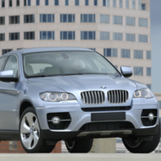 BMW ACTIVE HYBRID X6|BMWにもハイブリッドの波