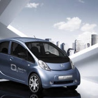 プジョー iOn｜日仏ハーフのEV