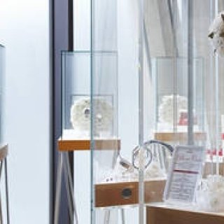 OMEGA│『オメガブティック青山』に「オメガ ブライダルサロン」オープン