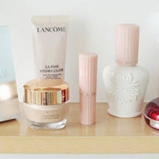 小林ひろ美｜2009年秋冬ビューティトレンド（1）「ファンデーション編」