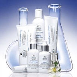 Kiehl’s Since 1851│「DS アルティメイト ホワイト ライン」デビュー