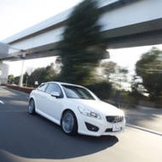 Volvo C30|ボルボC30|あたらしいボルボC30を選ぶ理由(3)