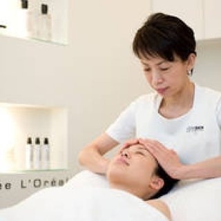 uka｜uka×オウプナーズ特別企画｜「気持ちも肌も“上げる”ゴッドハンド」 uka ケラフェイシャリスト 村山美幸さん