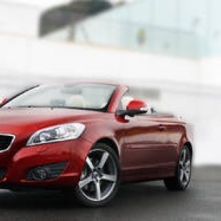 VOLVO C70 T5 GT｜ボルボ C70 T5 GT | しなやかな力強さを秘めたカブリオレ