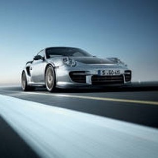 PORSCHE 911 GT2 RS｜ポルシェ史上最強最速のロードゴーイングカー