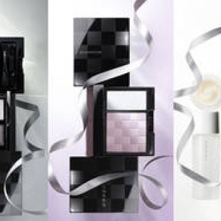 SUQQU｜小粋なパーティメイクを完成させるアイメイクキット