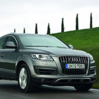 Audi｜アウディ Q7 新ユニットを追加