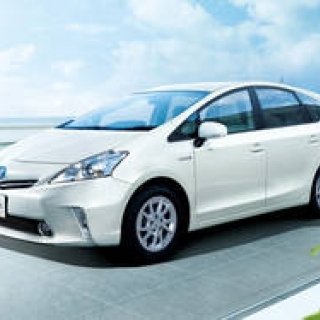 TOYOTA Priusα│トヨタ プリウス アルファ プリウスワゴンがローンチ！