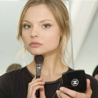 CHANEL｜「シャネル2011－2012年クルーズコレクション」メイクアップにクローズアップ！