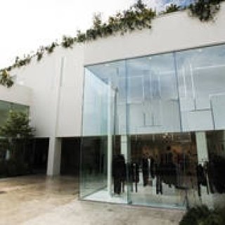 CoSTUME NATIONAL｜日本における新しい旗艦店オープン！　新生コスチューム・ナショナルの革新