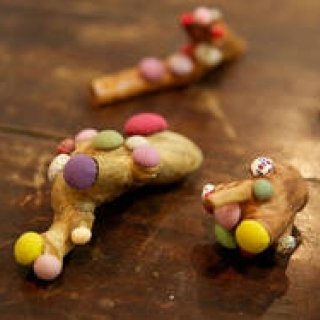 BOOK｜フリーペーパー専門店『Only Free Paper』で「おばあちゃんの針やま」期間限定販売