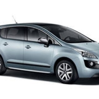 プジョー、「3008 Hybrid4」を日本初公開｜第42回東京モーターショー2011｜Peugeot