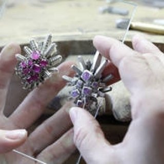 ヴァン クリーフ＆アーペル｜2012年2月にジュエリーの学校をパリに創設