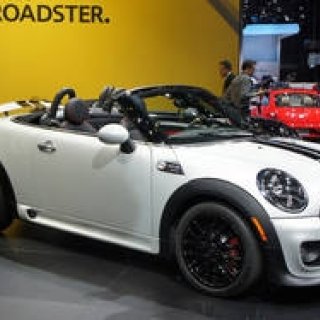 MINIロードスターがデビュー｜MINI