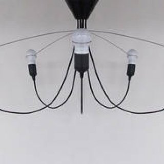 mYwaY｜ミシャ・ヴォス渾身の作品「ヘビー・ガイ・シャンデリア」