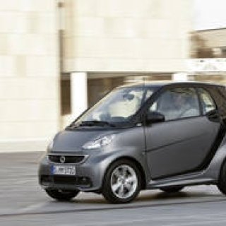 スマートフォーツーがフェイスリフト|smart