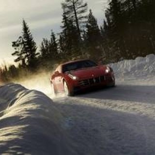 フェラーリが「FF」の最新ムービーを公開|ferrari
