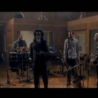 松浦俊夫｜最新ブラック・ミュージックが彩るファンクな夜