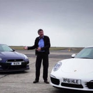 日産GT-R vs. ポルシェ911 カレラ S｜Porsche｜日産