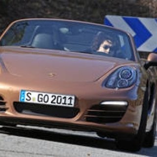 島下泰久ポルシェ ボクスター海外試乗記｜Porsche