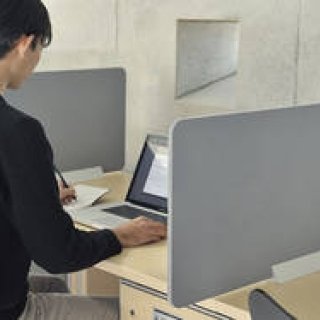 METAPHYS｜スタンド型デスクパーティション「patis」