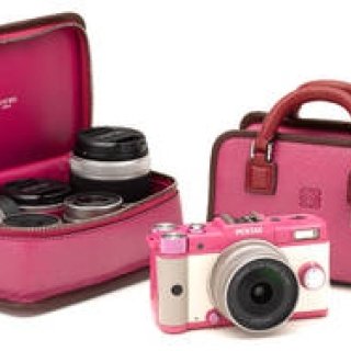 LOEWE｜日本限定！　デジタル一眼PENTAX Qとアマソナのスペシャルセット