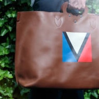 特集｜ラグジュアリーブランドからセレクトショップのお薦めまで、いま選ぶべきトートバッグはコレだ！