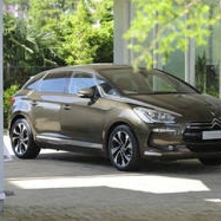 シトロエン DS5 シックに試乗｜Citroen