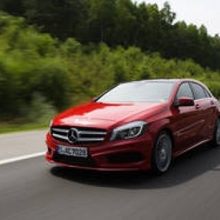 新生Aクラスに早速試乗｜Mercedes-Benz