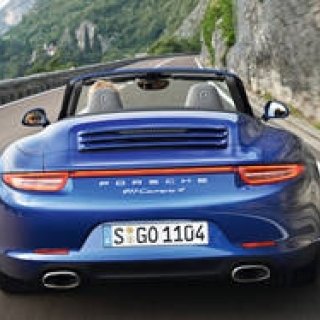 ポルシェ 911カレラ4、カレラ4Sの予約開始｜Porsche