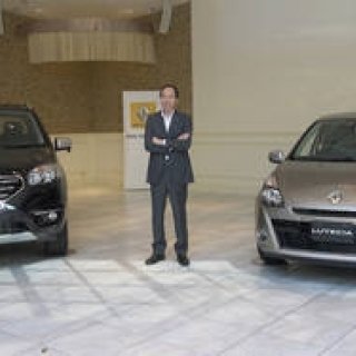 ルノー ルーテシアにパリをイメージした2台の限定車|Renault