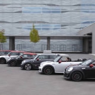 MINI John Cooper Worksにオートマチックモデルを追加|MINI