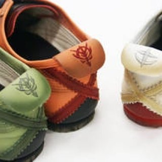 Onitsuka Tiger｜初代ガンダム、ザクII、シャア専用ザクの機体をイメージしたコラボレーションスニーカー