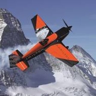 HAMILTON｜ダイバーシティ東京 プラザでイベント「クリスマス タイム by ハミルトン」を開催