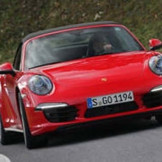 ポルシェ911カレラ4に試乗｜Porsche