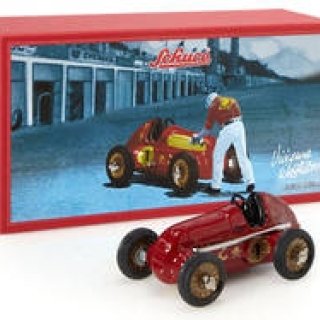 Vivienne Westwood｜ヴィヴィアン・ウエストウッドデザインのコレクタブル・ミニカー限定発売