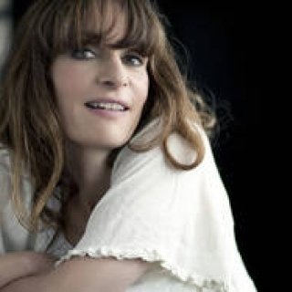 EAT｜フレンチ・ポップスの歌姫、クレモンティーヌのディナーショーに1組2名様をご招待！