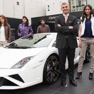 クリスマス限定のランボルギーニ カフェ｜Lamborghini