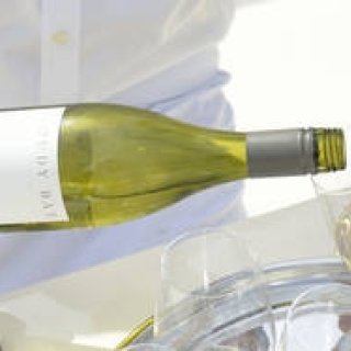 EAT｜大自然が育んだ極上ワイン「クラウディー ベイ ソーヴィニヨン ブラン 2012」｜クラウディー ベイ