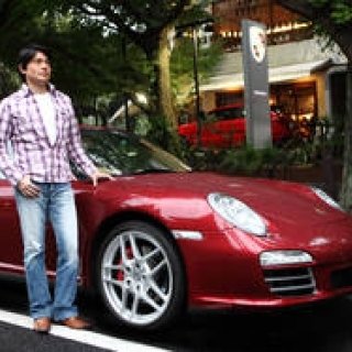 あなたのクルマ 見せてください　第5回　安東弘樹 × ポルシェ 911 カレラ 4S