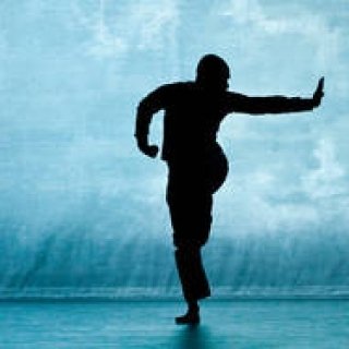 THEATER｜世界がもっとも注目する振付家、アクラム・カーンのソロダンス最新作『デッシュ』