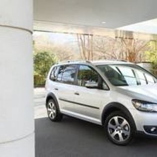 フォルクスワーゲン クロストゥーランに試乗｜Volkswagen