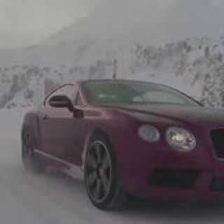 ベントレーとスキーをめぐる物語|Bentley