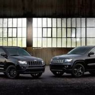 黒を基調とした限定車「ジープ・アルティテュード シリーズ」第2弾が登場